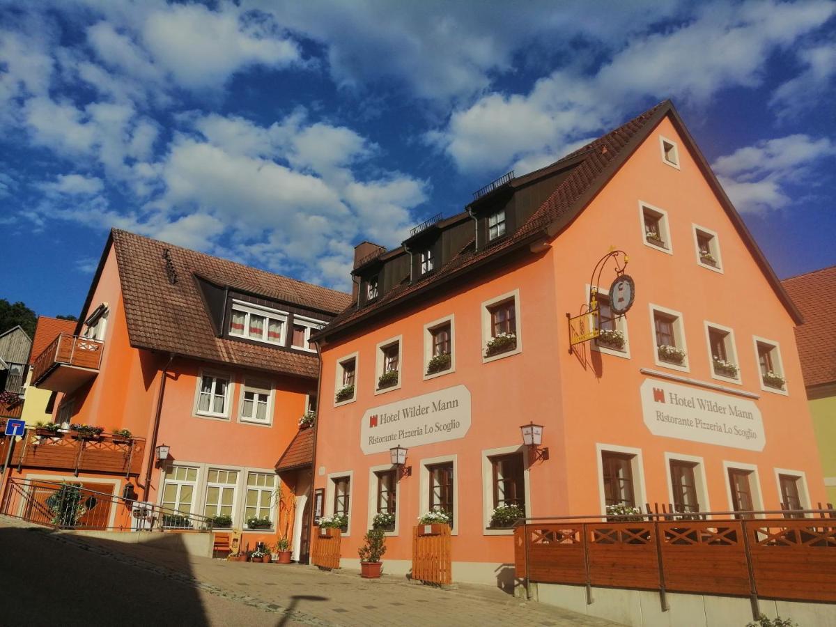 Hotel Wilder Mann Feuchtwangen Esterno foto